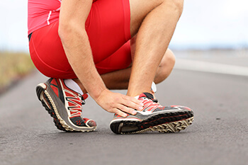 Ankle Pain Treatment in the Los Angeles County, CA: Los Angeles (Long Beach, Glendale, Torrance, Pasadena, Santa Monica), Huntington Park (Downey, Norwalk, Compton, lynwood) & Reseda (Santa Clarita, Thousand Oaks, Burbank)