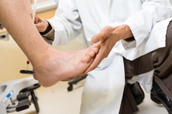 Podiatrist, foot doctor in the Los Angeles County, CA: Los Angeles (Long Beach, Glendale, Torrance, Pasadena, Santa Monica), Huntington Park (Downey, Norwalk, Compton, lynwood) & Reseda (Santa Clarita, Thousand Oaks, Burbank) areas
